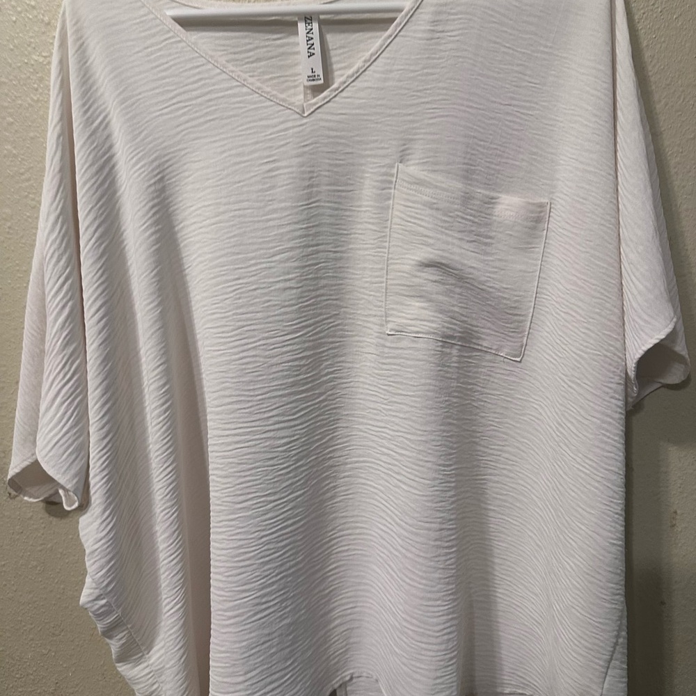 Zenana Outfitters Cream Textured V-Neck Pocket Tunic